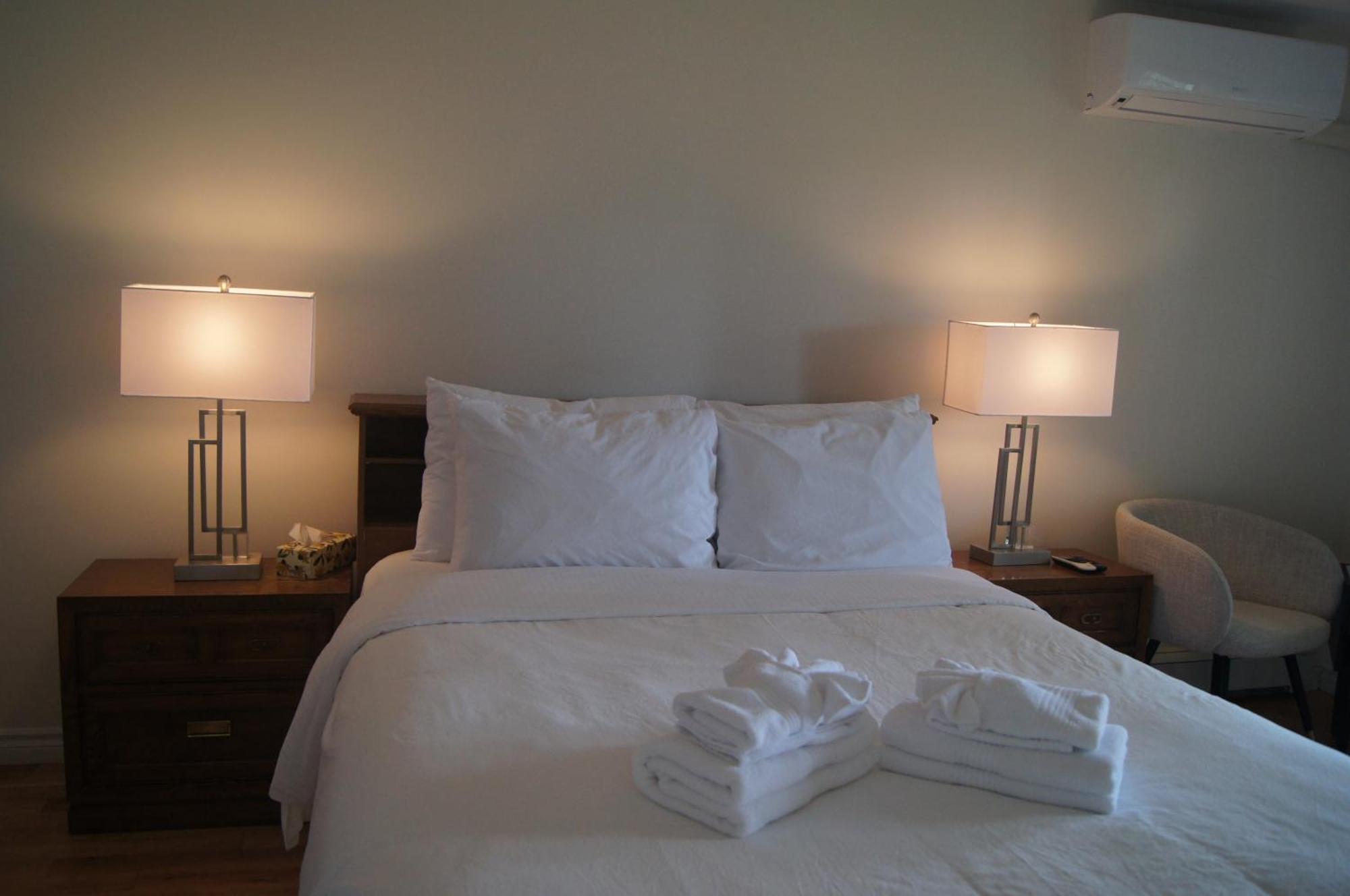 Lee'S Ocean Peek B & B Stratford Экстерьер фото