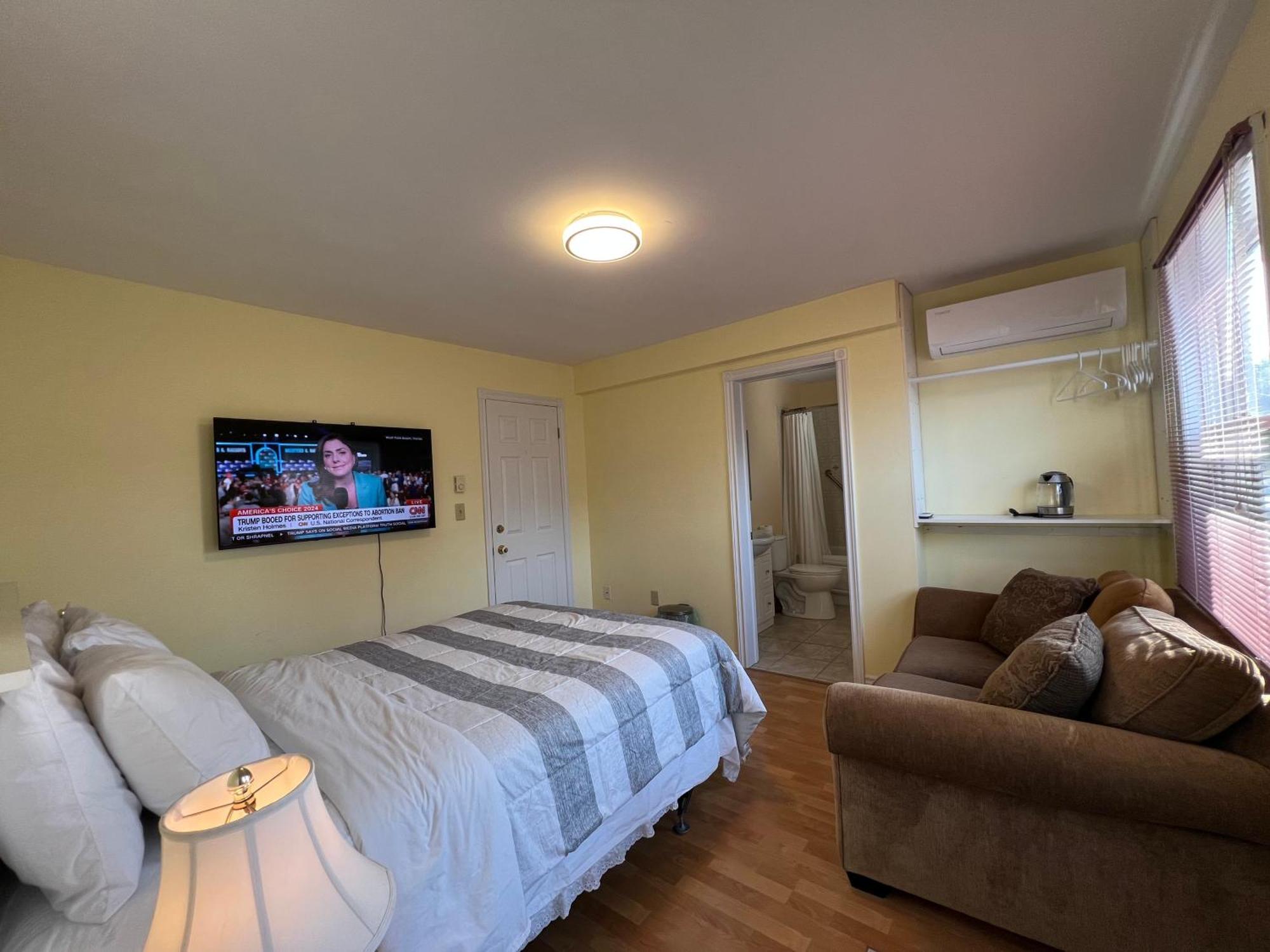 Lee'S Ocean Peek B & B Stratford Экстерьер фото