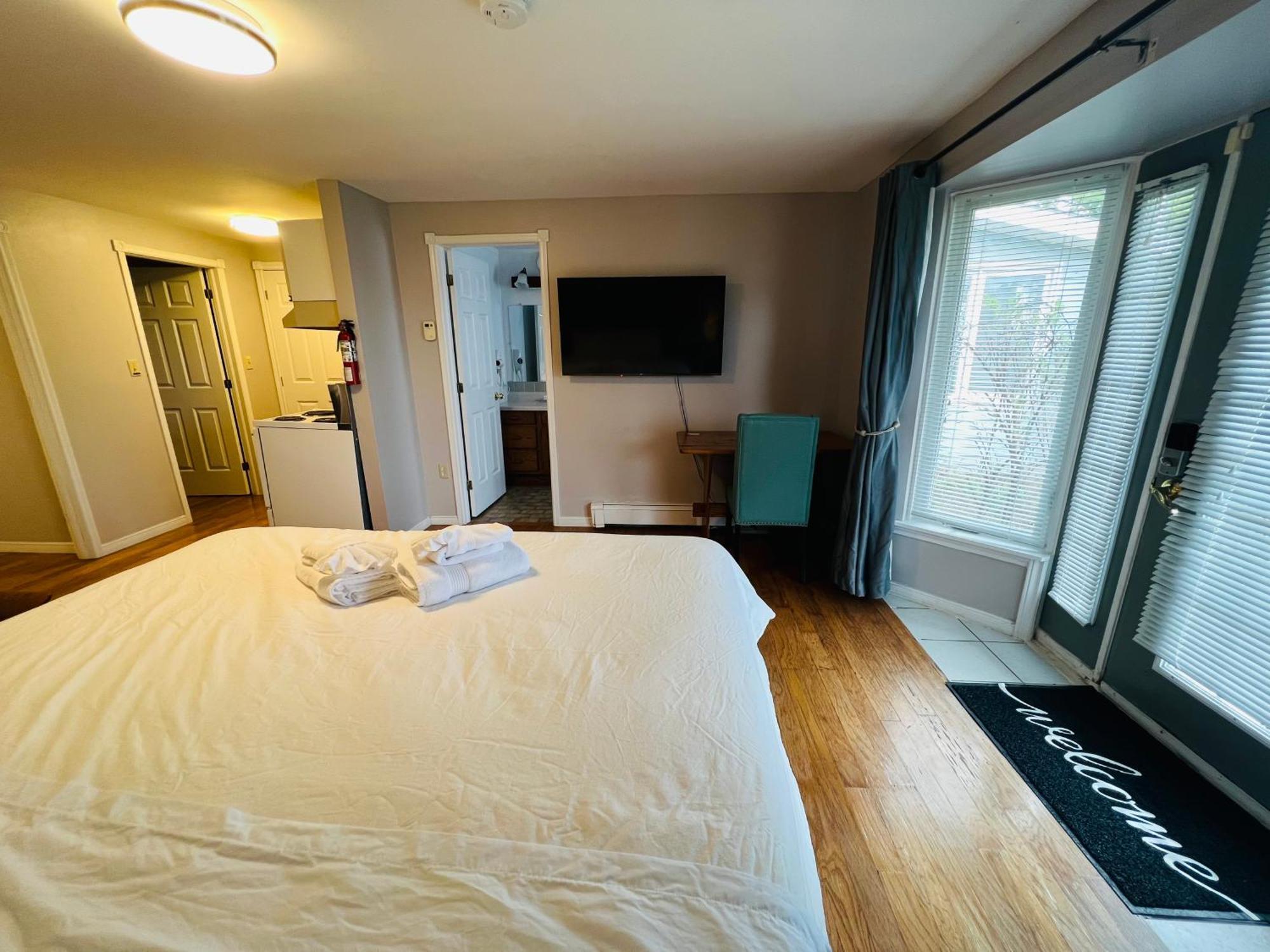 Lee'S Ocean Peek B & B Stratford Экстерьер фото